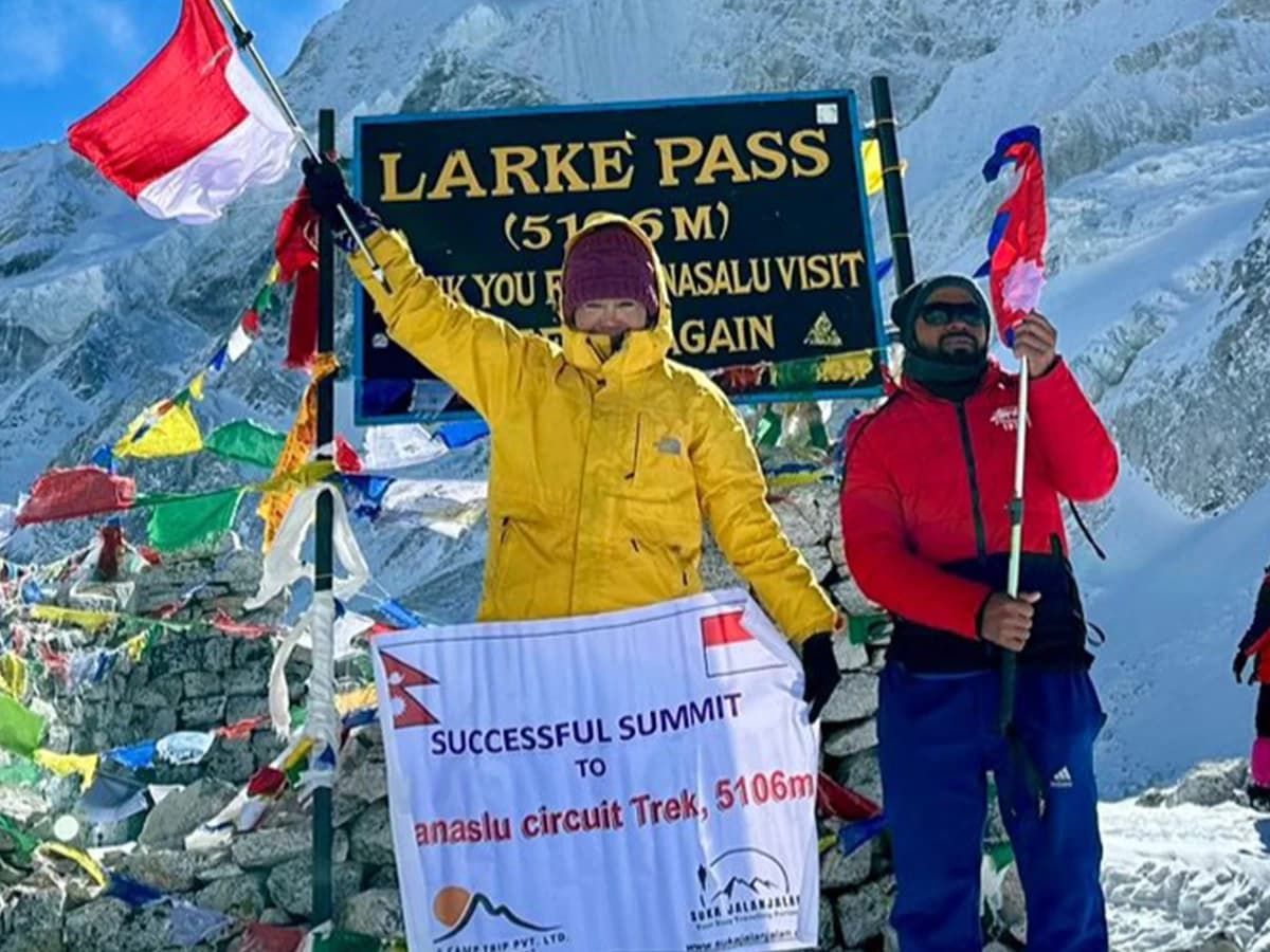 Manaslu Circuit Trek - 15 Days